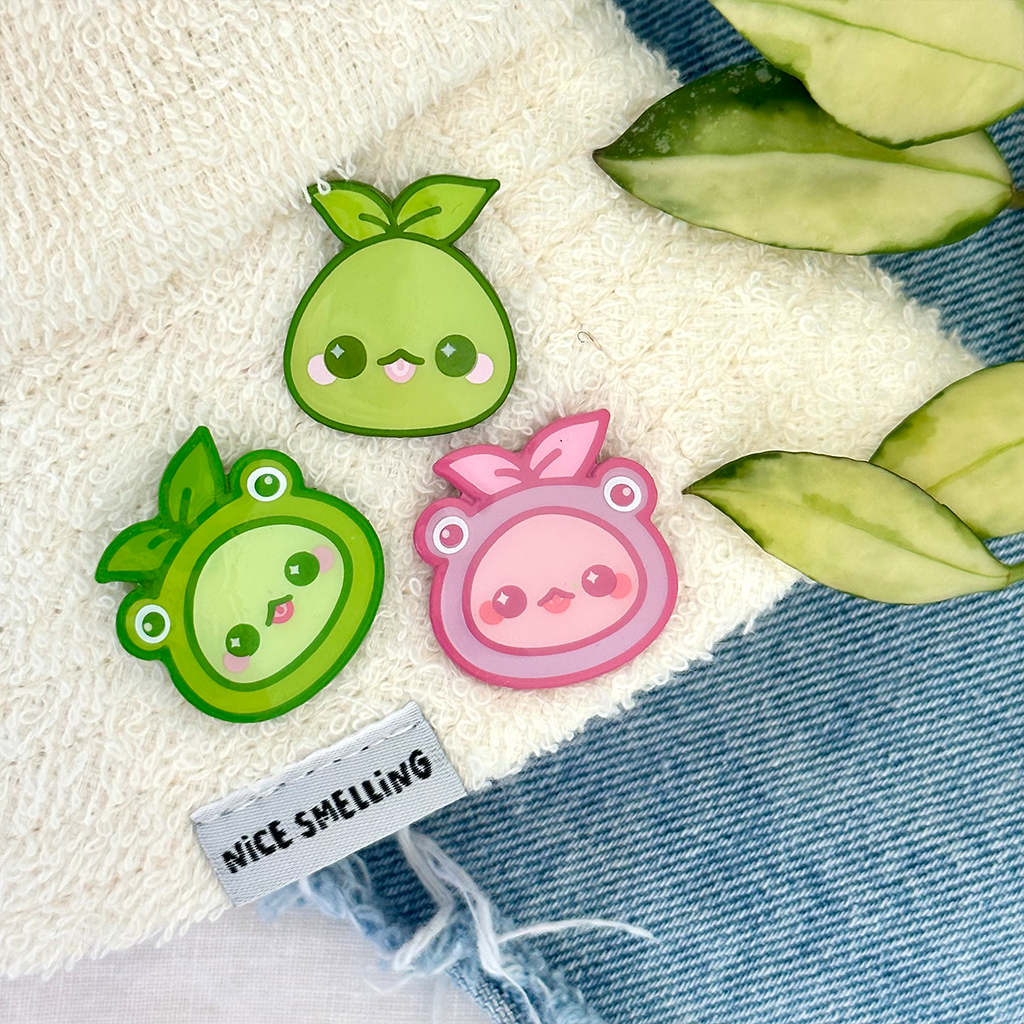 Mokoko Mart Pins